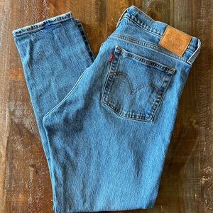 Levis wedgie